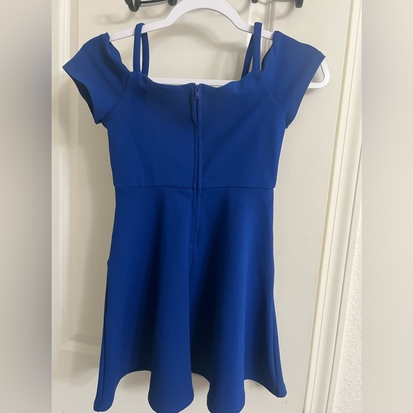 Blue scuba dress with pockets girls size 7 - Picture 3 of 3
